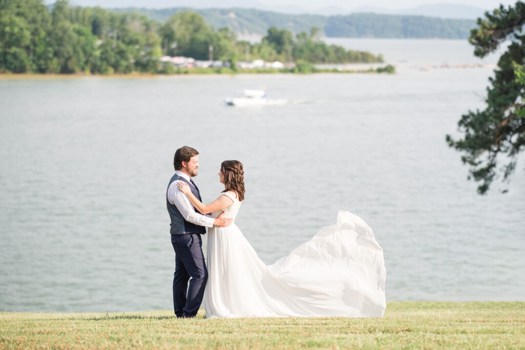 Douglas Lake, TN Wedding