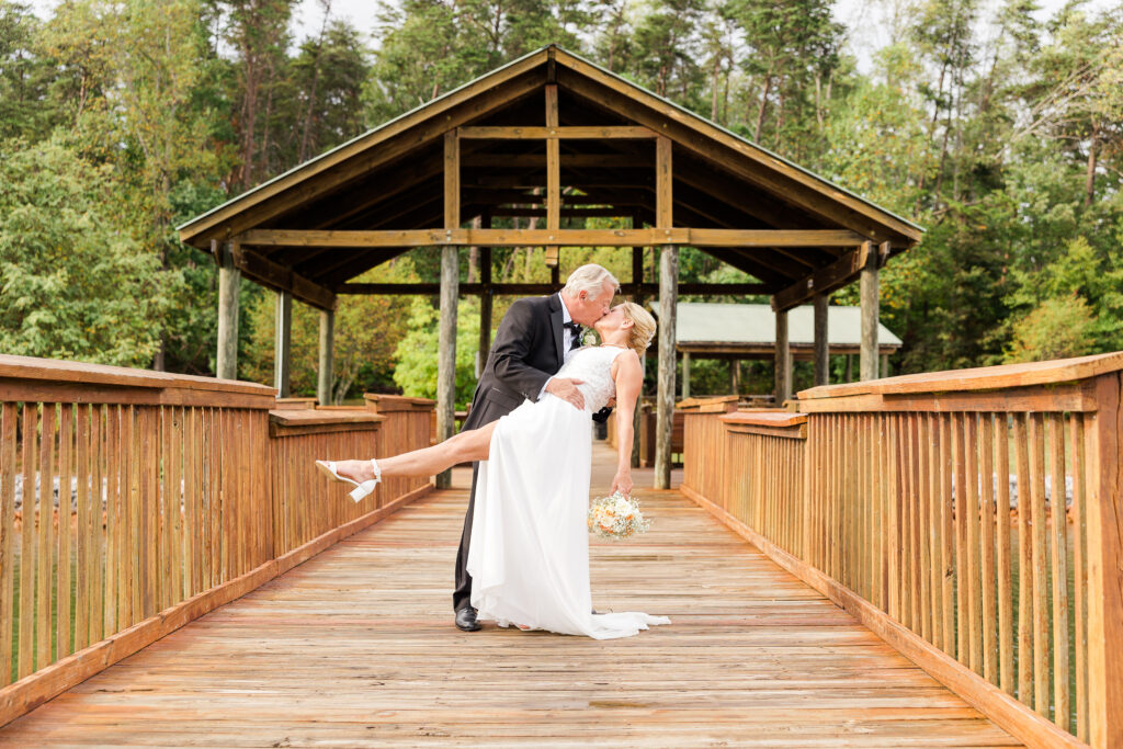 Smith Mountain Lake elopement